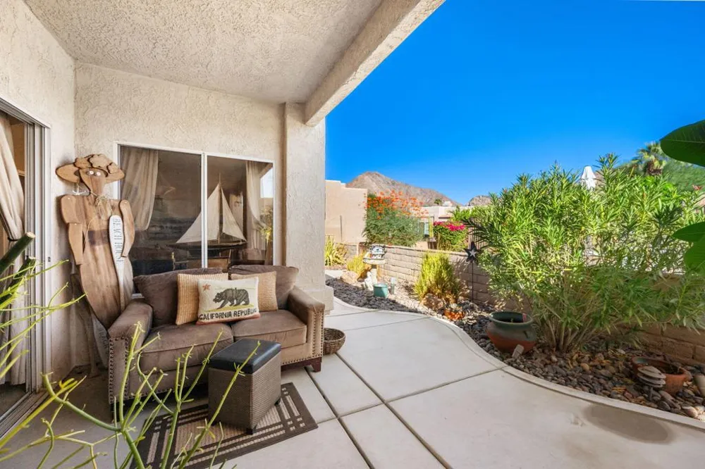 48110 Via Hermosa La Quinta, CA 92253