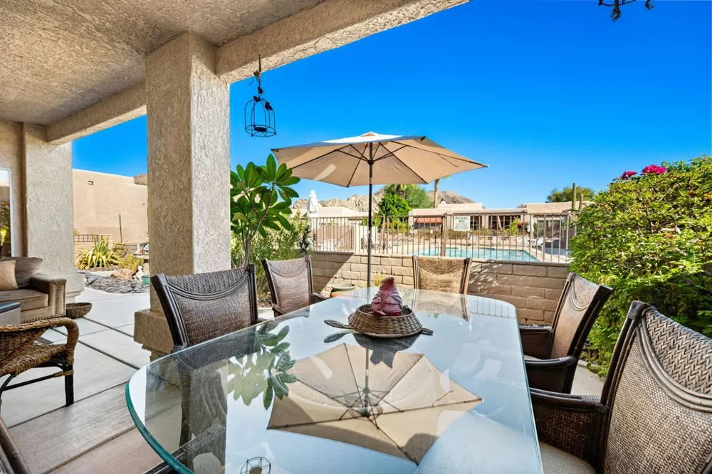 48110 Via Hermosa La Quinta, CA 92253