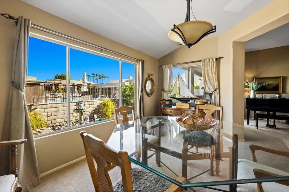48110 Via Hermosa La Quinta, CA 92253