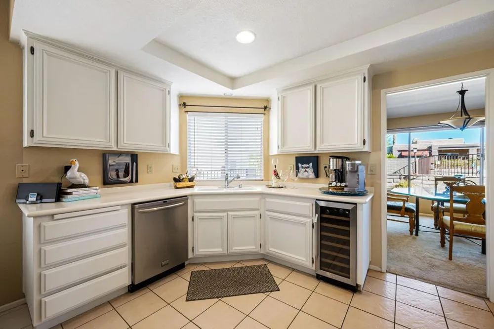 48110 Via Hermosa La Quinta, CA 92253