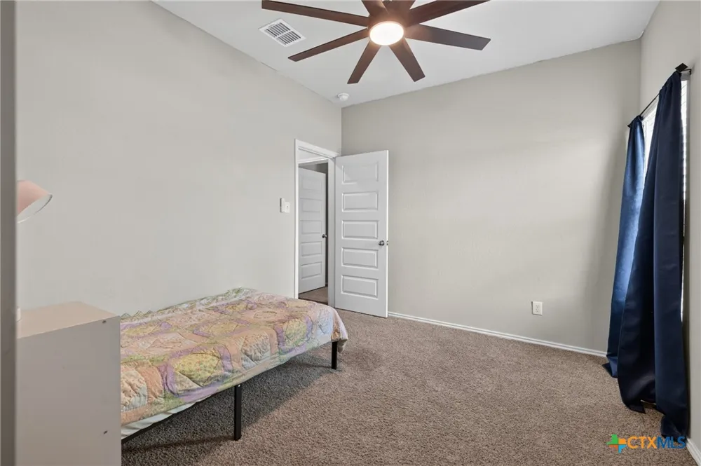 621 Kulpa Cross Seguin, TX 78155