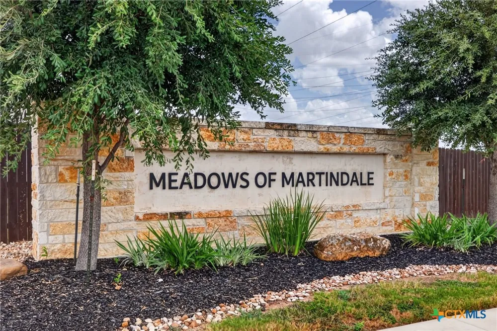 621 Kulpa Cross Seguin, TX 78155