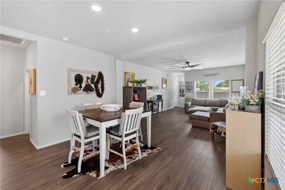 621 Kulpa Cross Seguin, TX 78155