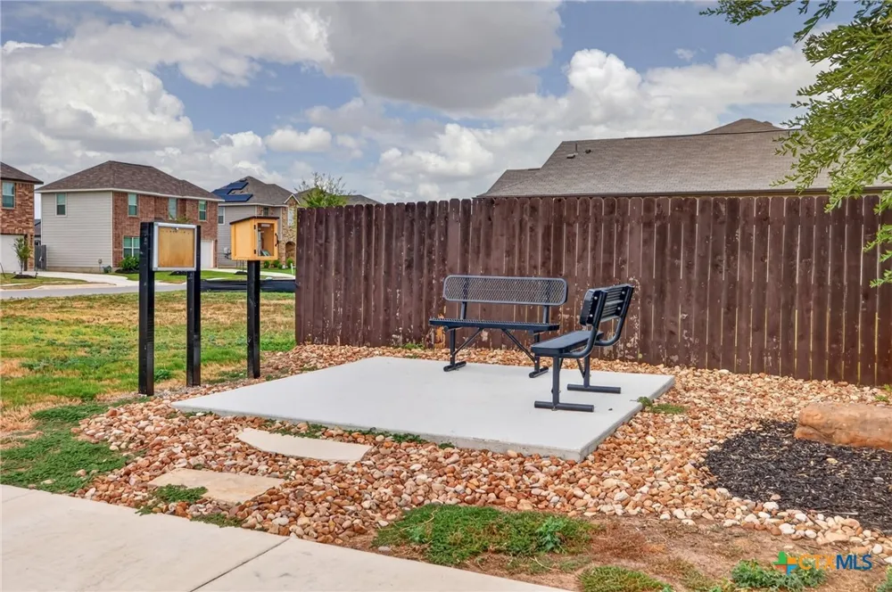 621 Kulpa Cross Seguin, TX 78155