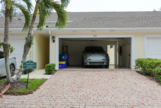 109 ASHLEY COURT Jupiter, FL 33458