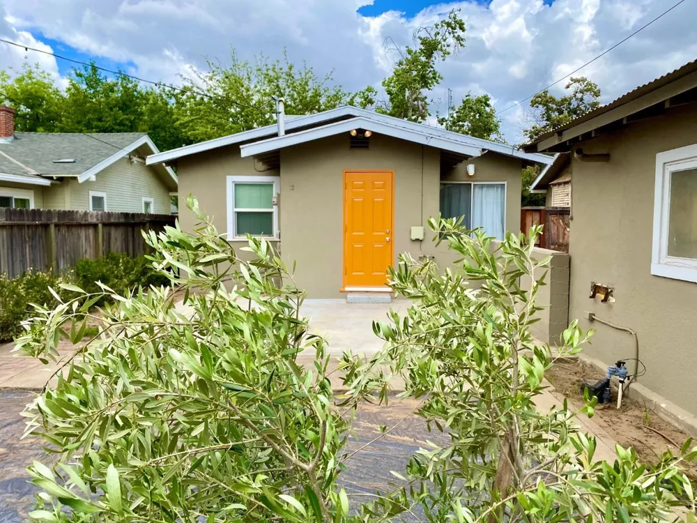 416 E Yale Avenue Fresno, CA 93704