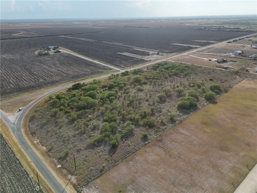 355 County Road 354 Orange Grove, TX 78372