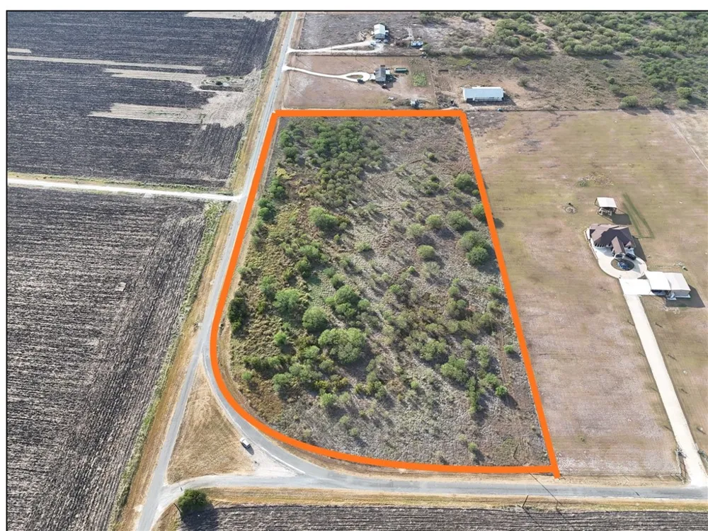 355 County Road 354 Orange Grove, TX 78372