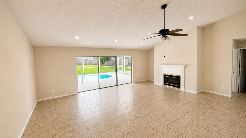 2658 CERAM AVENUE Orlando, FL 32837