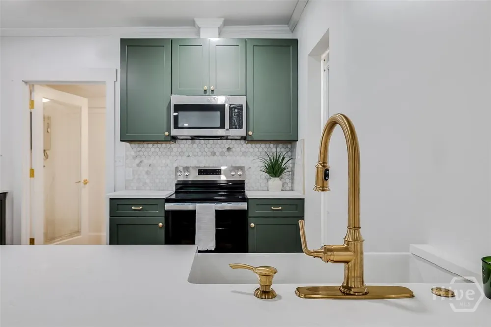 1018 Seiler Avenue Savannah, GA 31401