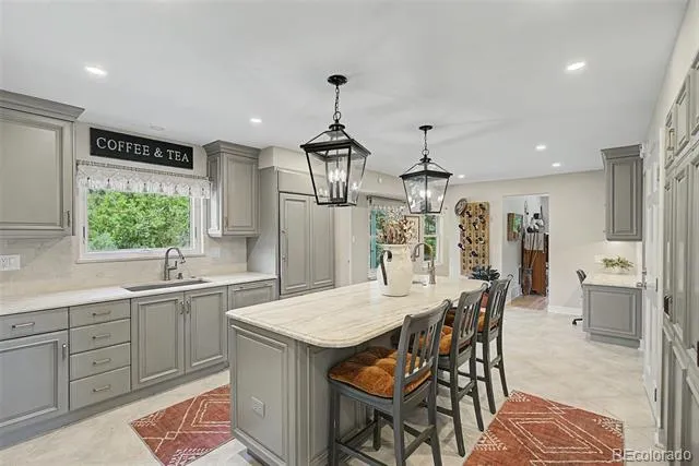 216 W Cheyenne Mountain Boulevard Colorado Springs, CO 80906