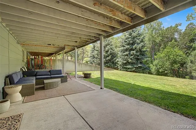 216 W Cheyenne Mountain Boulevard Colorado Springs, CO 80906