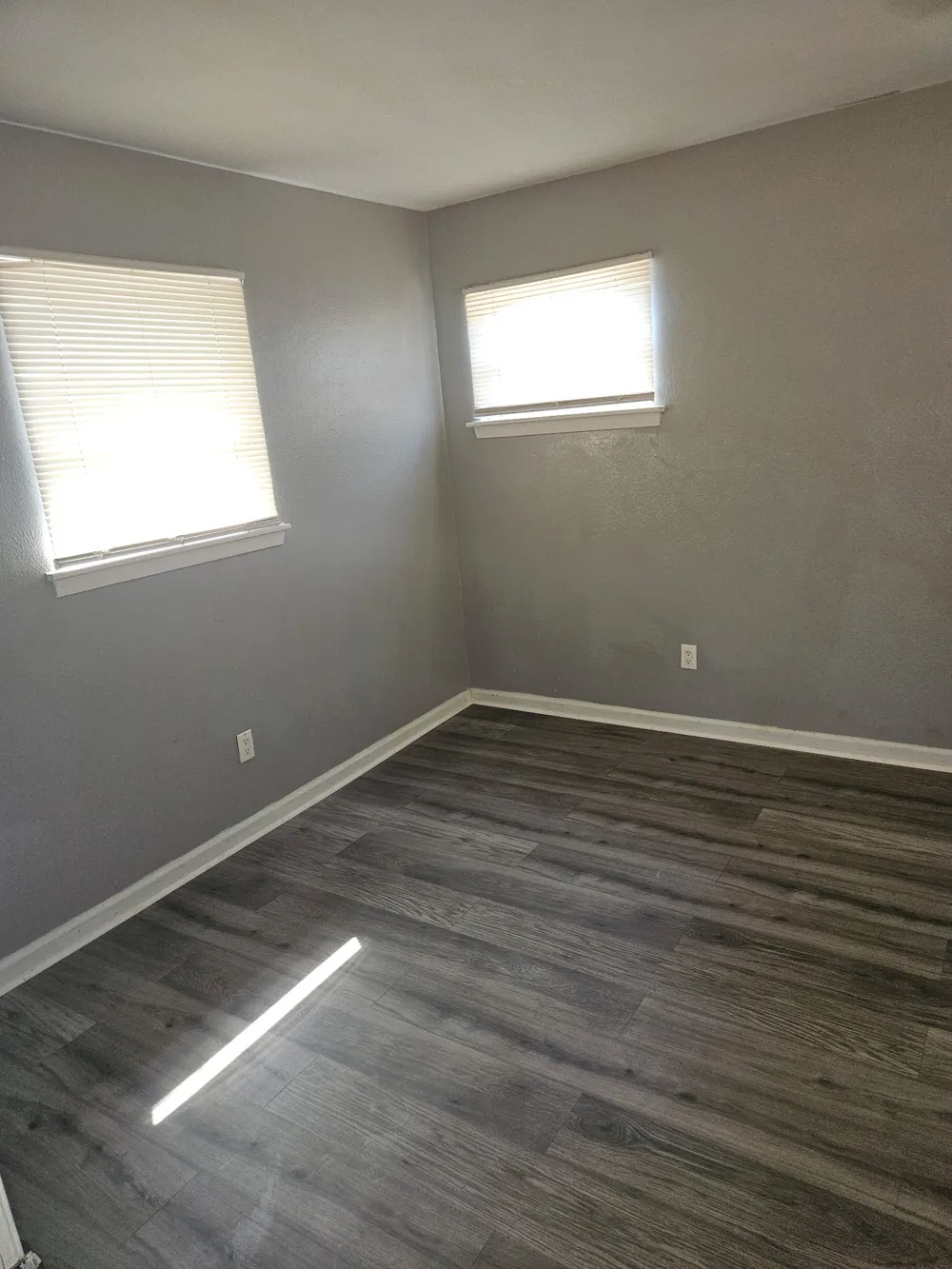 721 Thompson Drive Saginaw, TX 76179