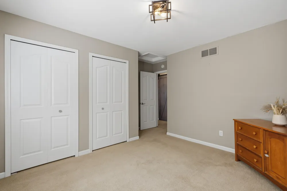 3431 Eagle Valley Court Howell, MI 48843