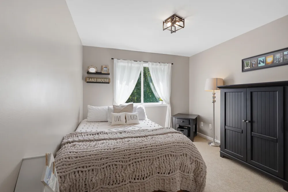 3431 Eagle Valley Court Howell, MI 48843
