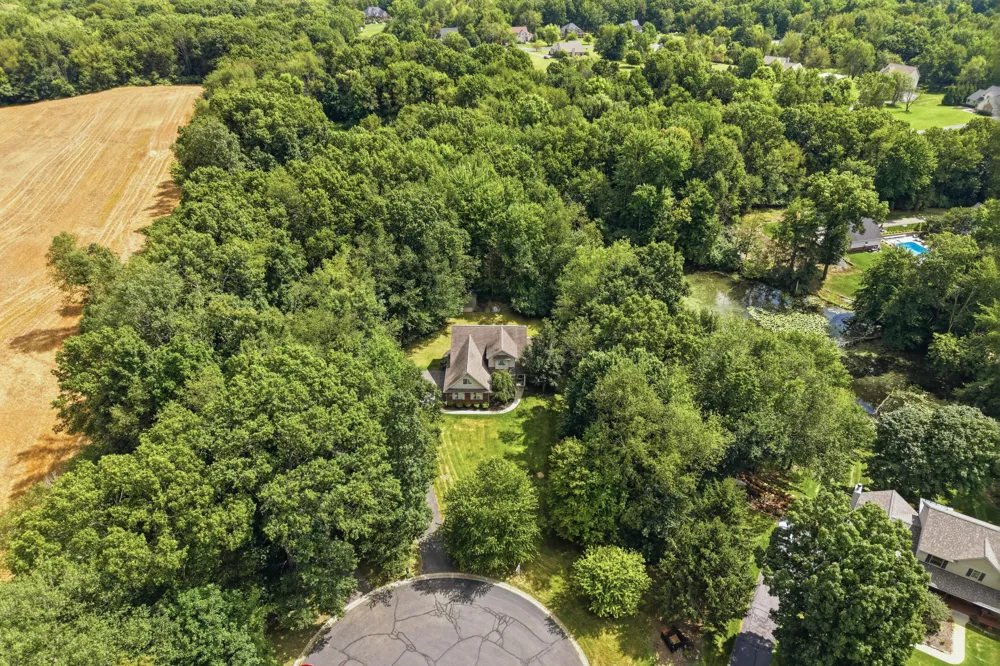 3431 Eagle Valley Court Howell, MI 48843
