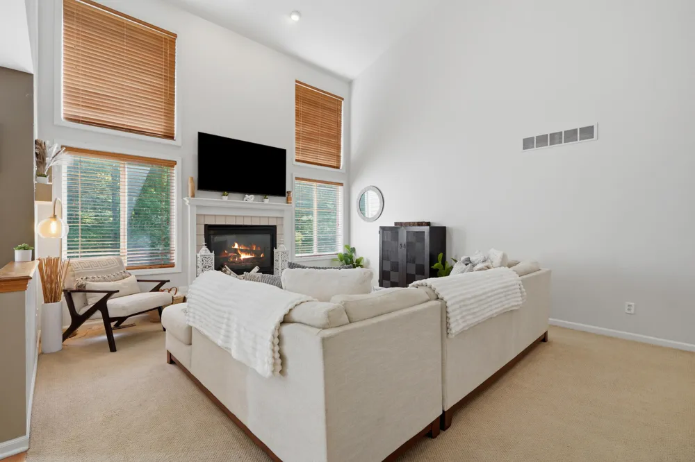 3431 Eagle Valley Court Howell, MI 48843