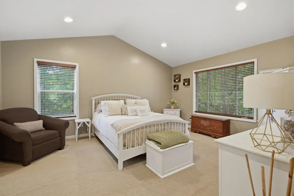 3431 Eagle Valley Court Howell, MI 48843
