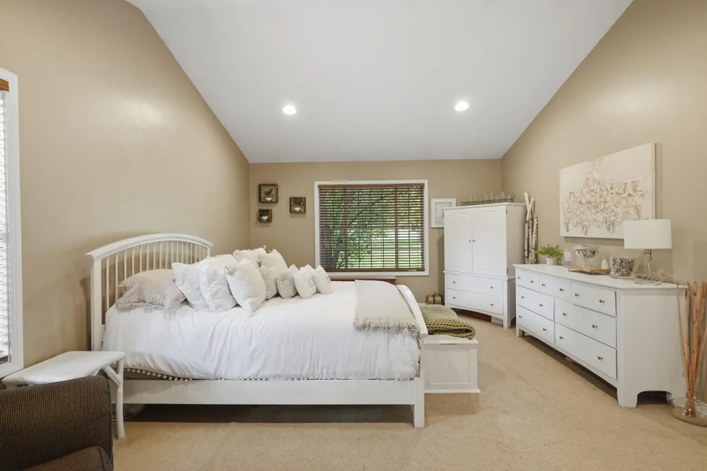 3431 Eagle Valley Court Howell, MI 48843