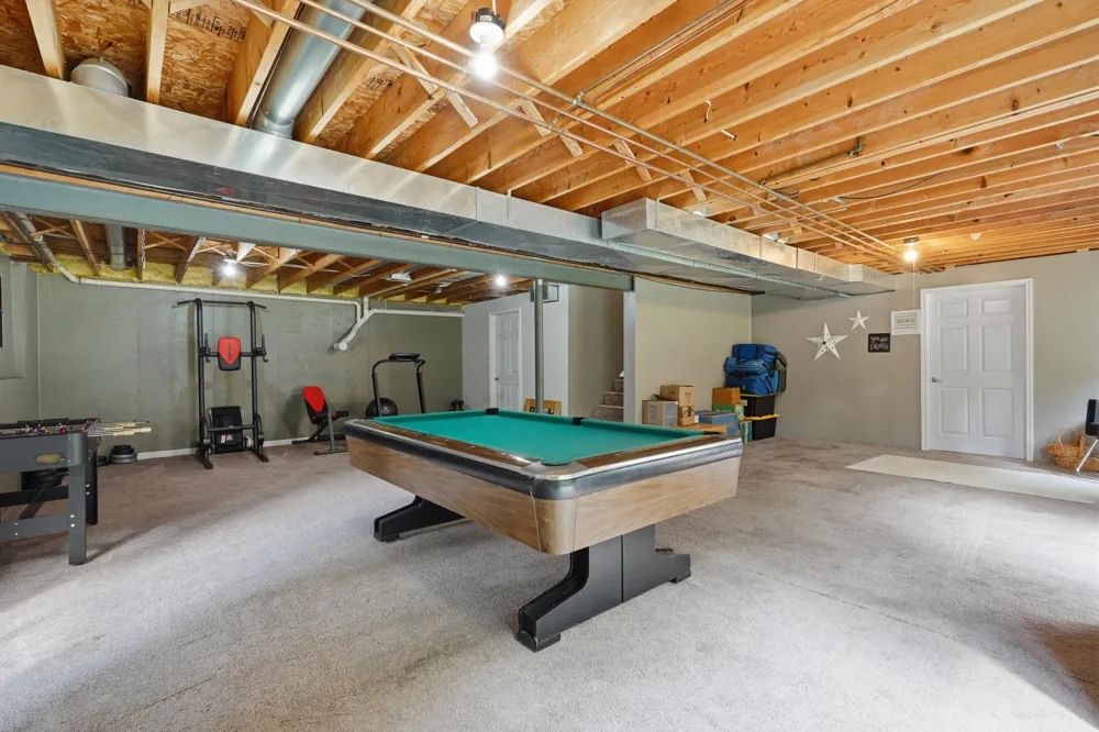 3431 Eagle Valley Court Howell, MI 48843
