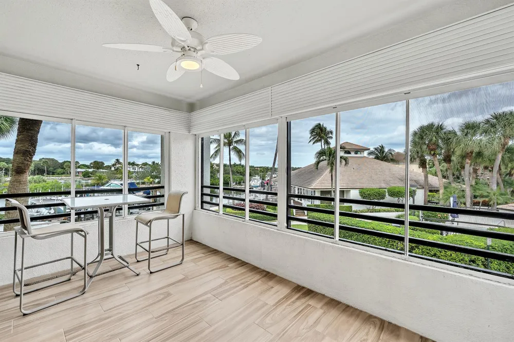 827 OAK HARBOUR DRIVE Juno Beach, FL 33408