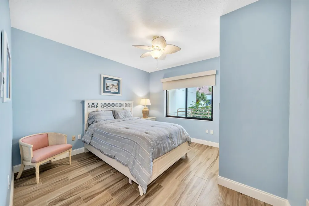 827 OAK HARBOUR DRIVE Juno Beach, FL 33408