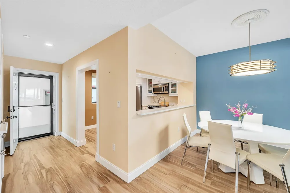 827 OAK HARBOUR DRIVE Juno Beach, FL 33408