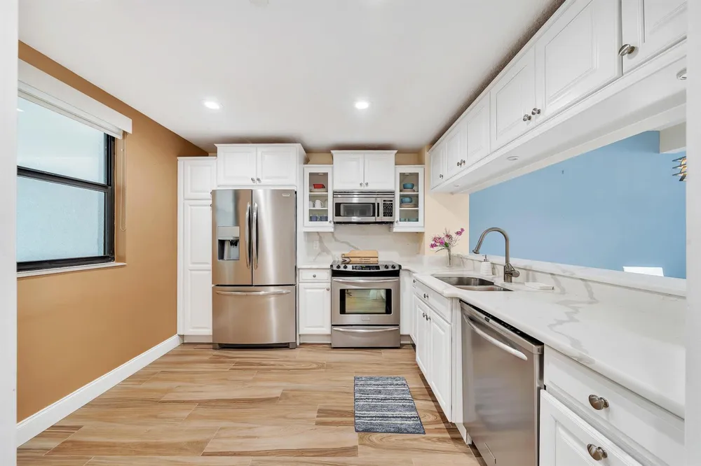 827 OAK HARBOUR DRIVE Juno Beach, FL 33408