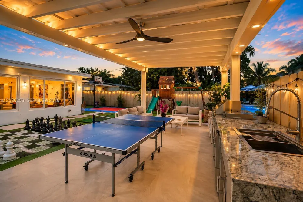 18641 Belview Dr Cutler Bay, FL 33157