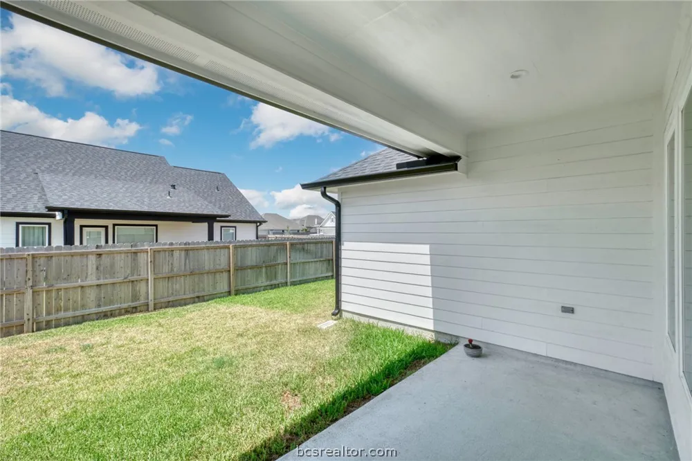 2105 Aleppo Court Bryan, TX 77807