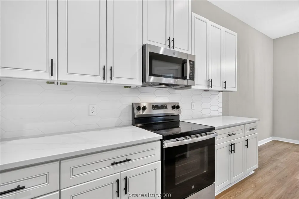 2105 Aleppo Court Bryan, TX 77807