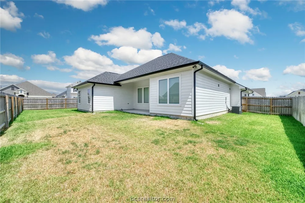 2105 Aleppo Court Bryan, TX 77807