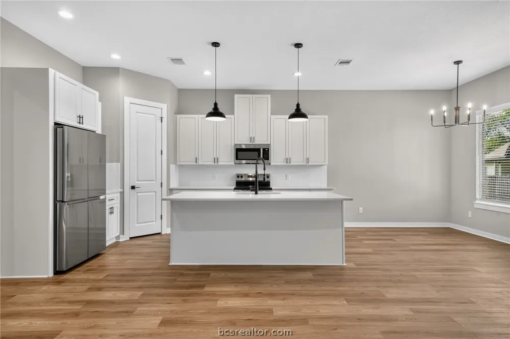 2105 Aleppo Court Bryan, TX 77807