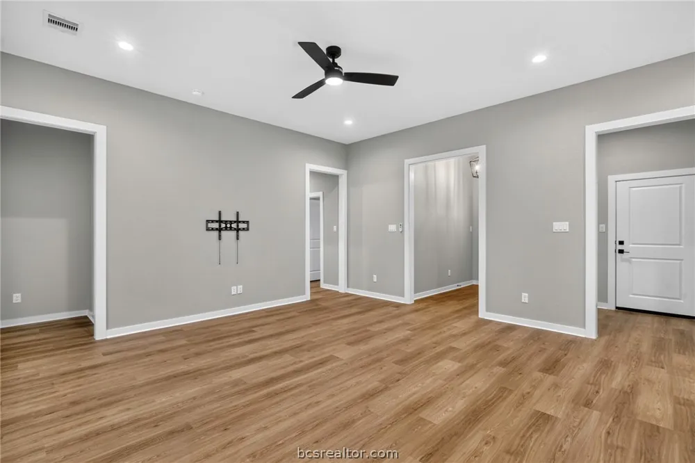 2105 Aleppo Court Bryan, TX 77807