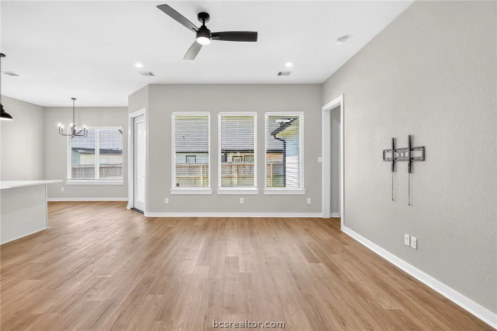 2105 Aleppo Court Bryan, TX 77807