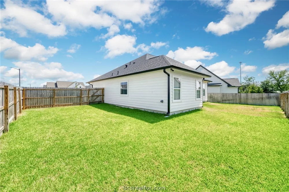 2105 Aleppo Court Bryan, TX 77807