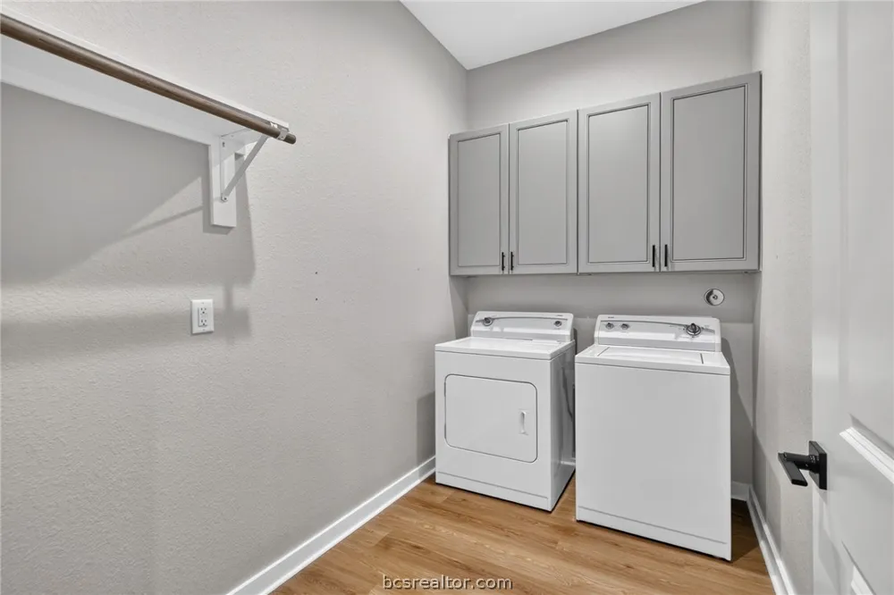 2105 Aleppo Court Bryan, TX 77807