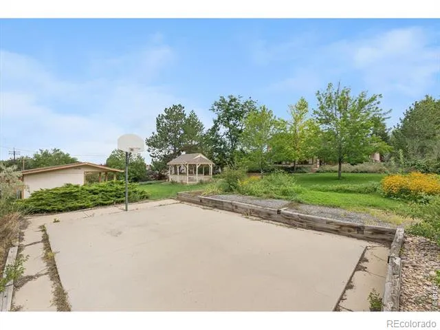 9037 Morton Road Niwot, CO 80503