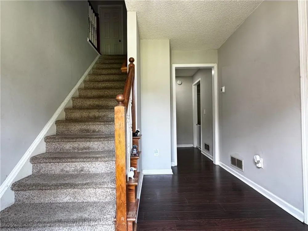 1890 Dovonshire Road Marietta, GA 30064