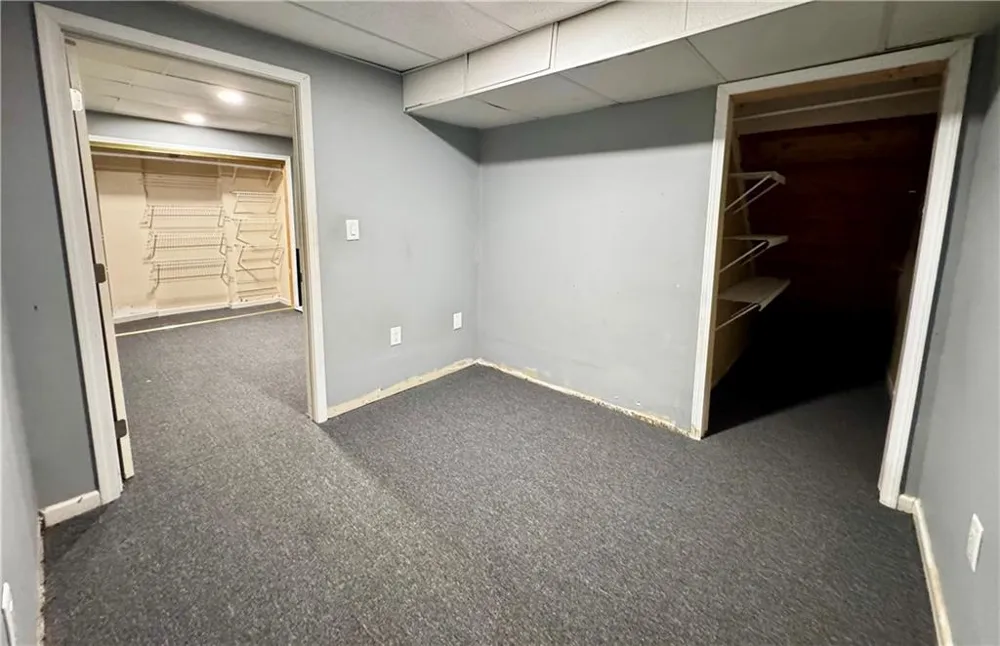 1890 Dovonshire Road Marietta, GA 30064