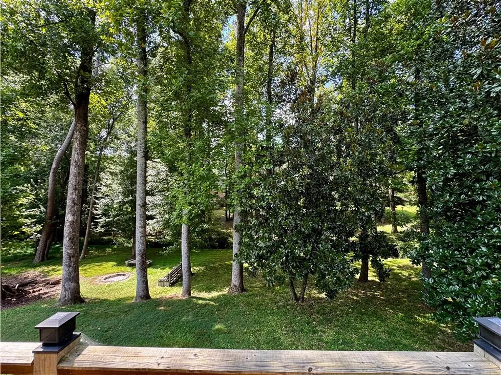 1890 Dovonshire Road Marietta, GA 30064