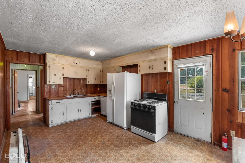 4886 Albany Drive Shreveport, LA 71107