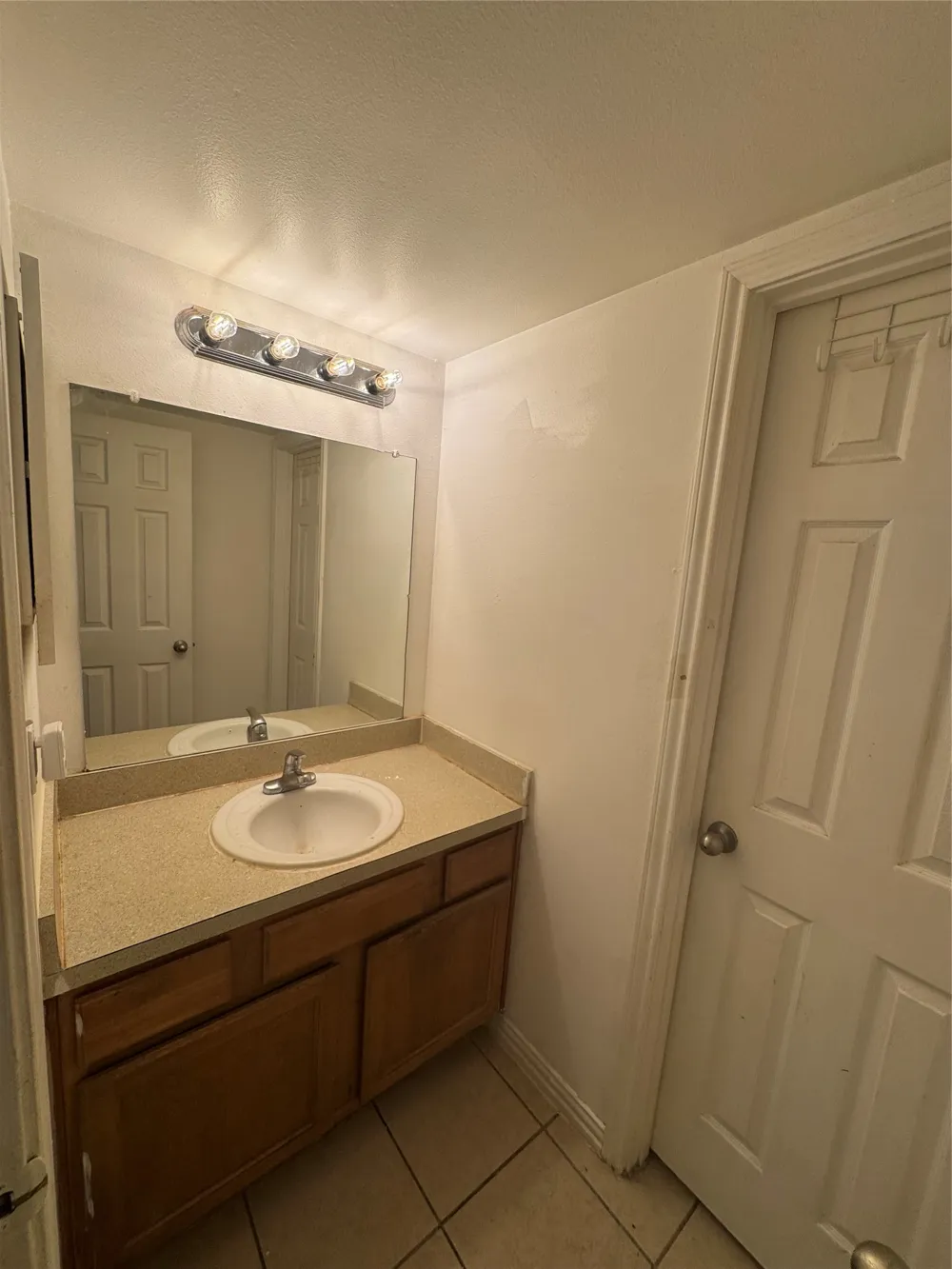 9817 Walnut Street #107 Dallas, TX 75243