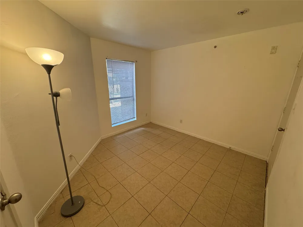 9817 Walnut Street #107 Dallas, TX 75243