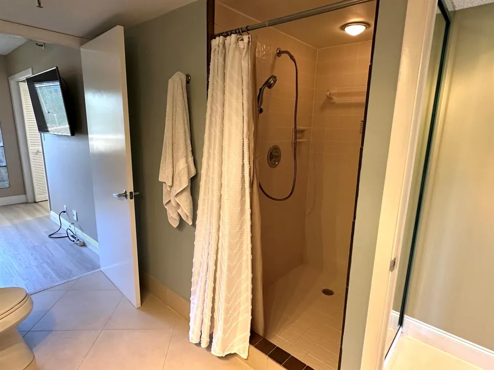 14460 Strathmore Lane #306 Delray Beach, FL 33446