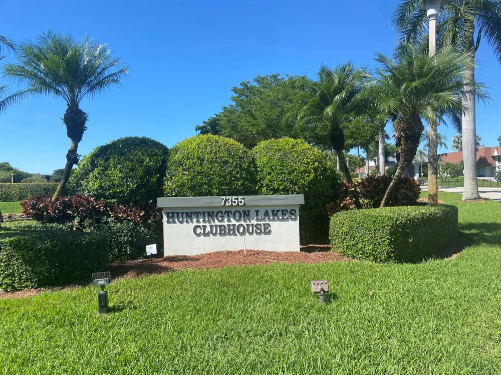 14460 Strathmore Lane #306 Delray Beach, FL 33446