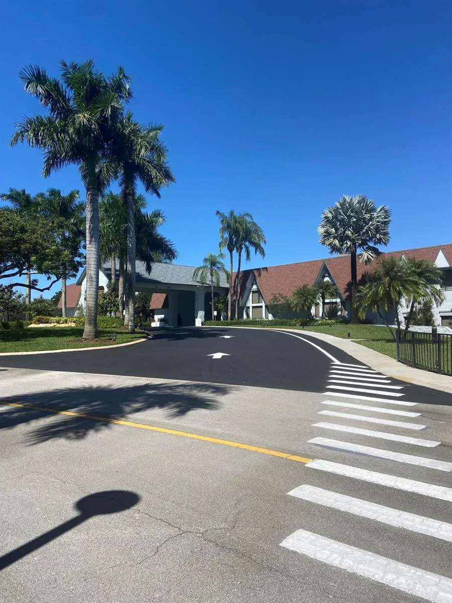 14460 Strathmore Lane #306 Delray Beach, FL 33446