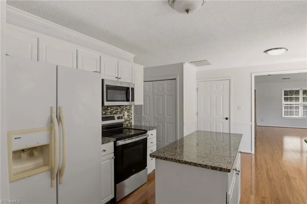 3338 Timberwolf Avenue High Point, NC 27265