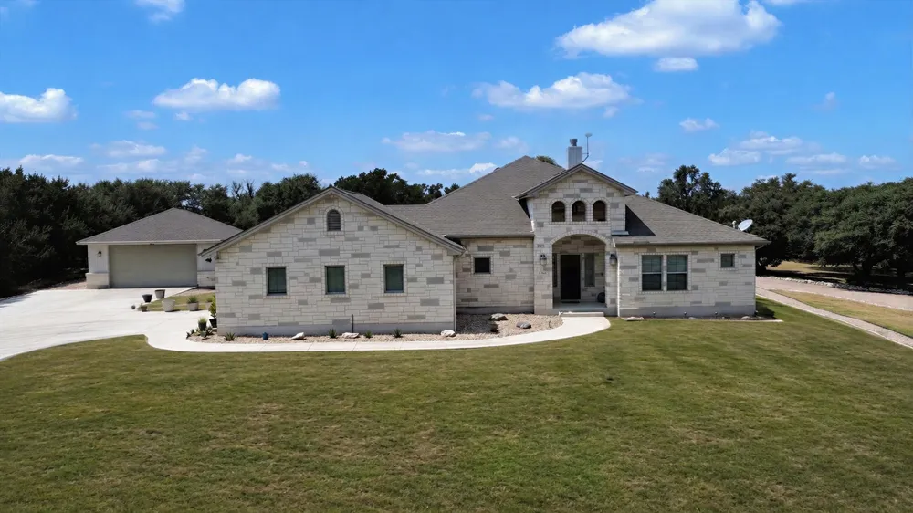 404 First Down Dash Burnet, TX 78611
