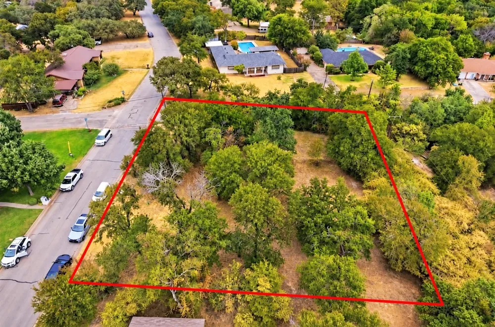 201 Lakeridge Road Lakeside, TX 76108